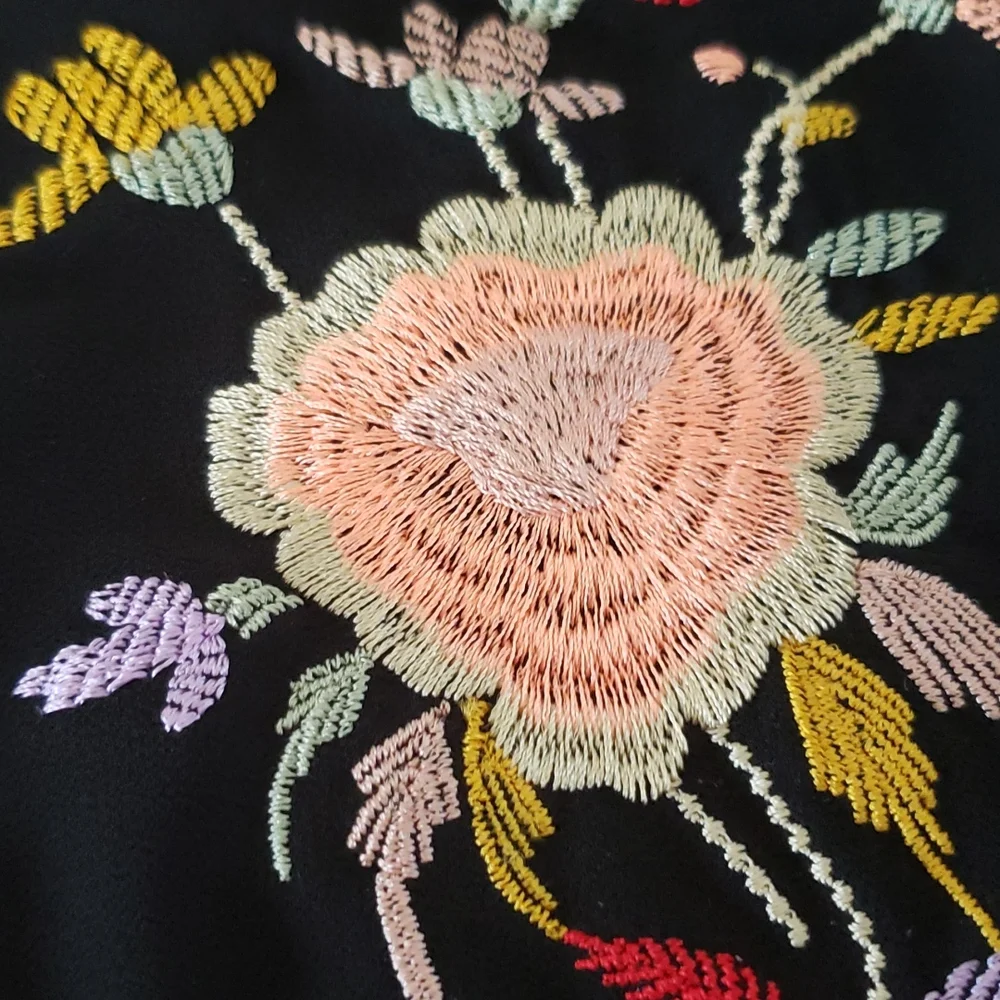 Single brand of Los Angeles embroidered camisole - Picture 5 of 7